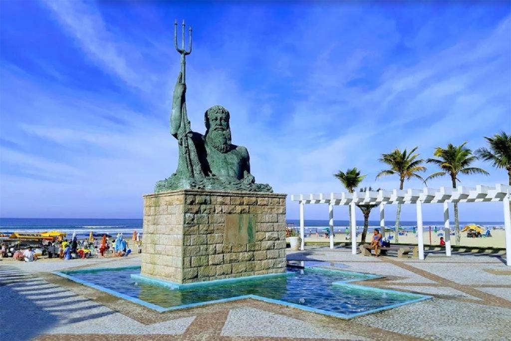 Hospedagem Primeira Quadra Da Praia ปรายากรันเด ภายนอก รูปภาพ