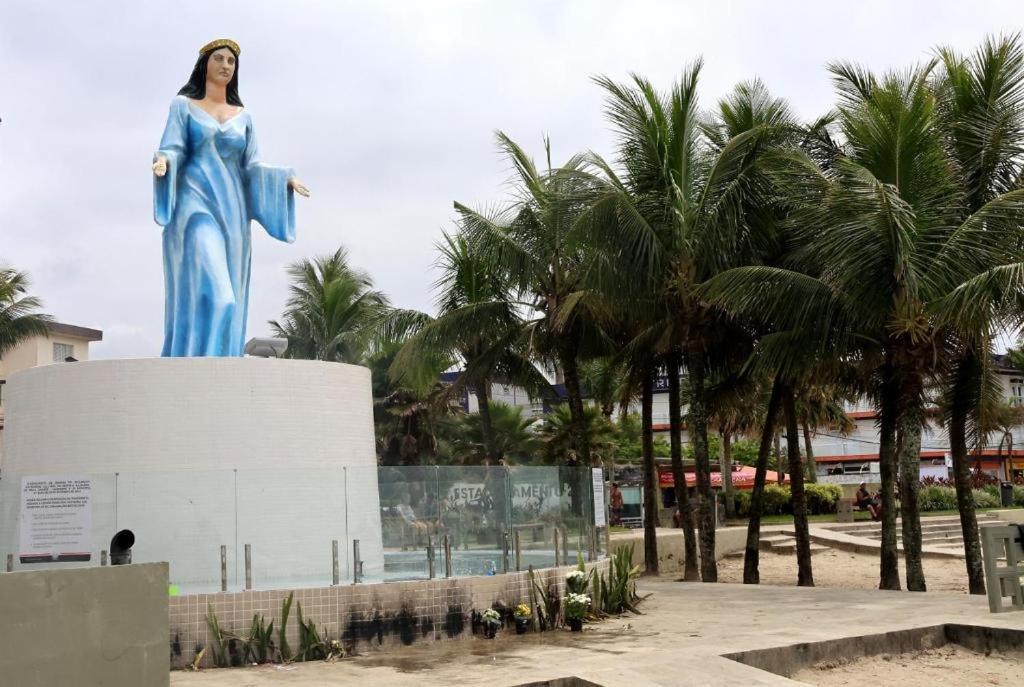 Hospedagem Primeira Quadra Da Praia ปรายากรันเด ภายนอก รูปภาพ