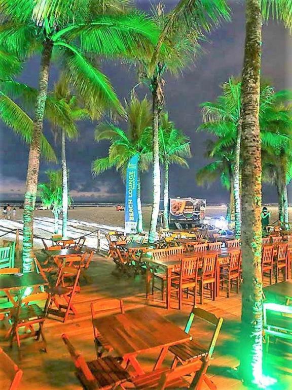 Hospedagem Primeira Quadra Da Praia ปรายากรันเด ภายนอก รูปภาพ