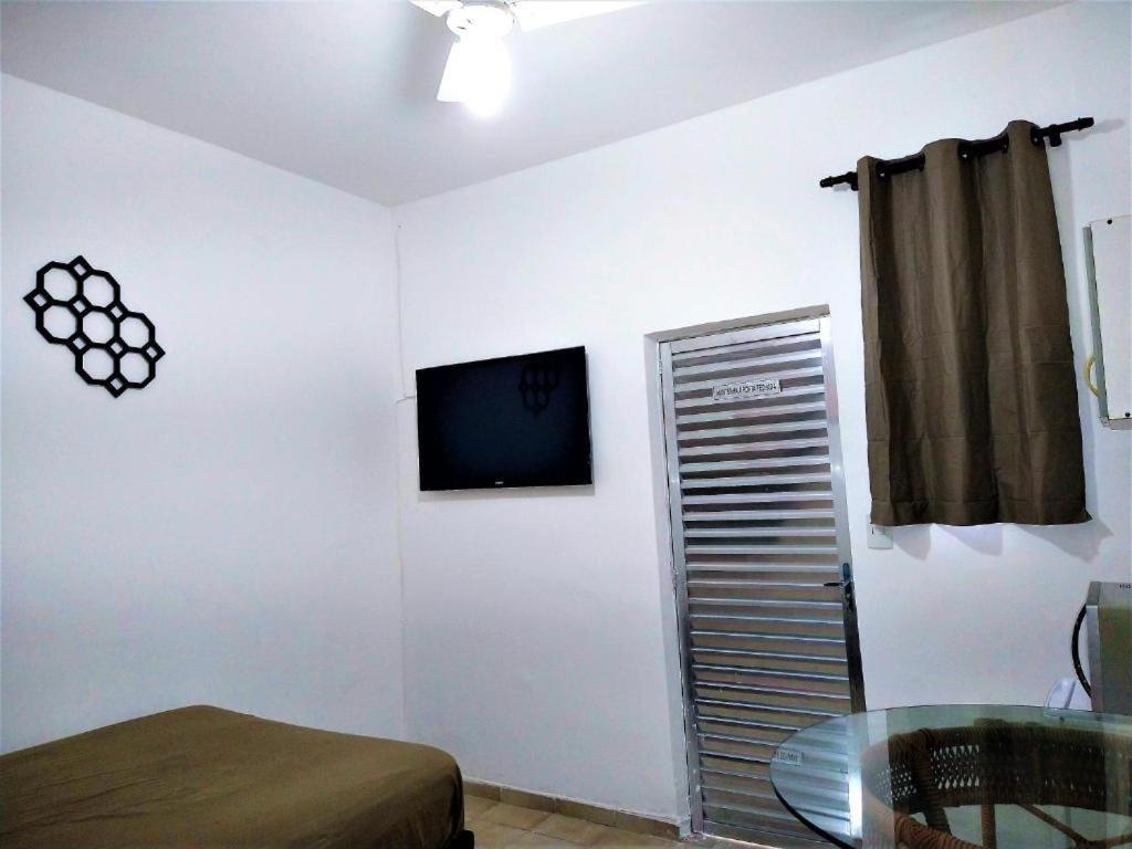Hospedagem Primeira Quadra Da Praia ปรายากรันเด ภายนอก รูปภาพ