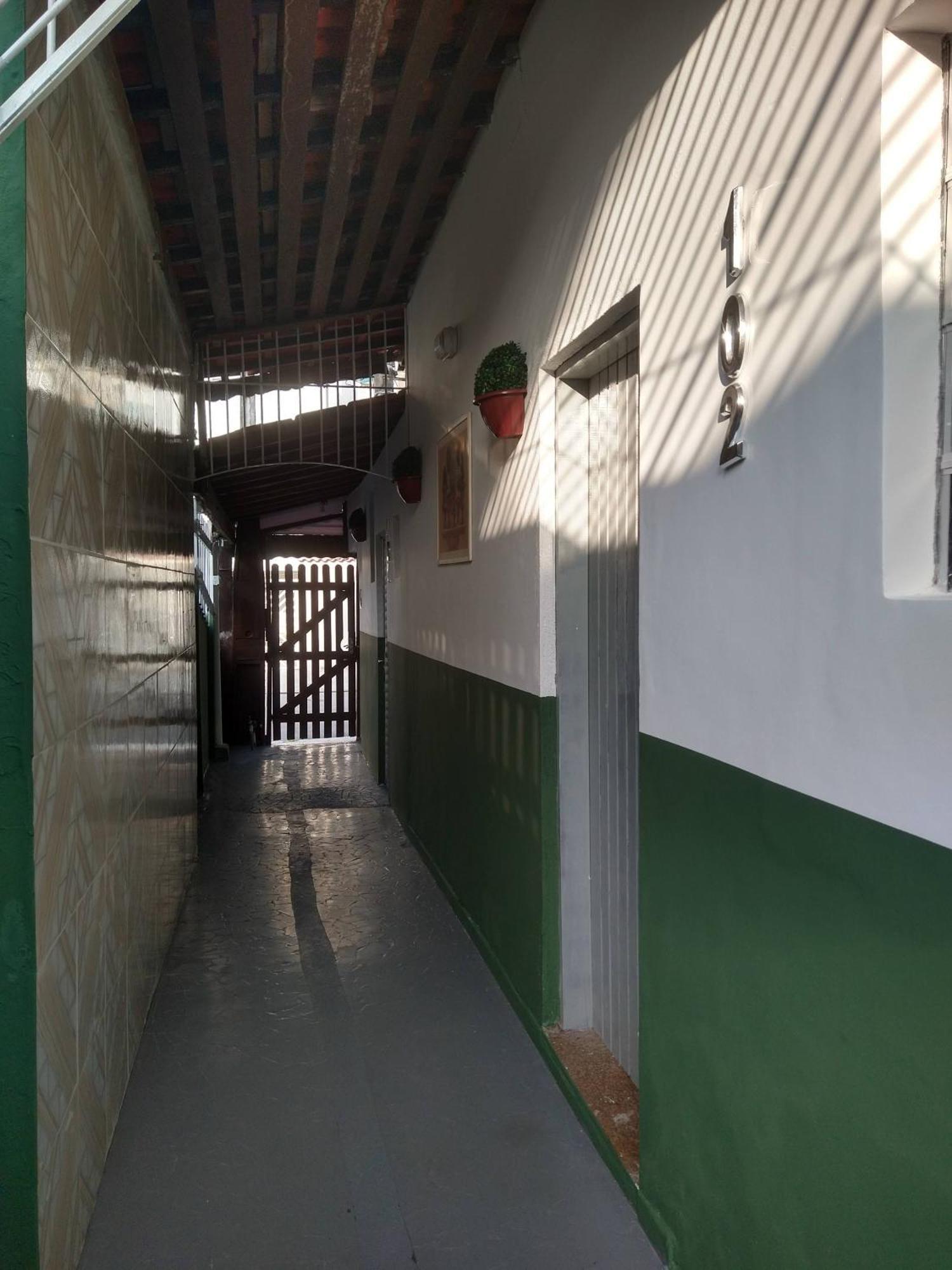 Hospedagem Primeira Quadra Da Praia ปรายากรันเด ภายนอก รูปภาพ